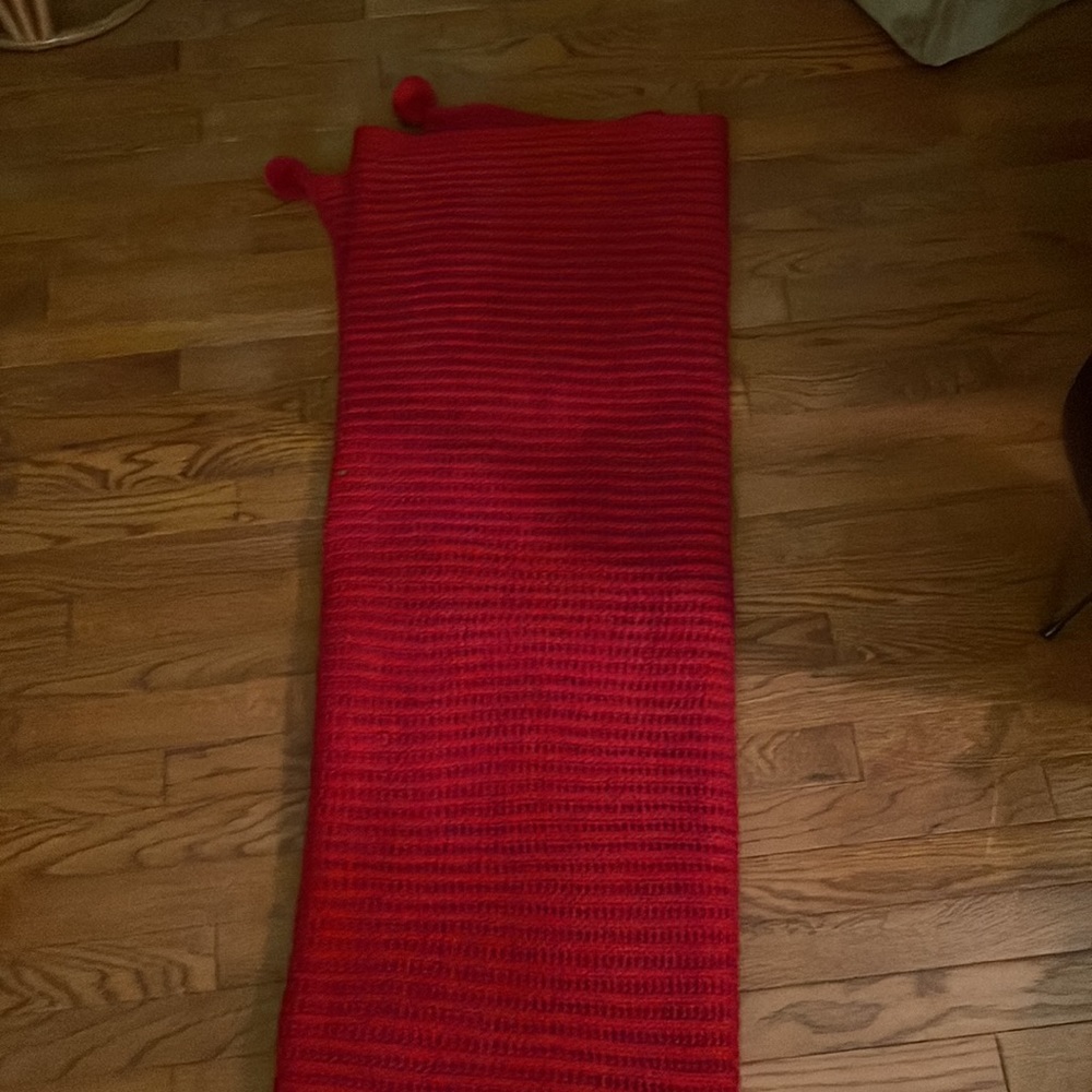 Wool Throw - Picture 2 of 5